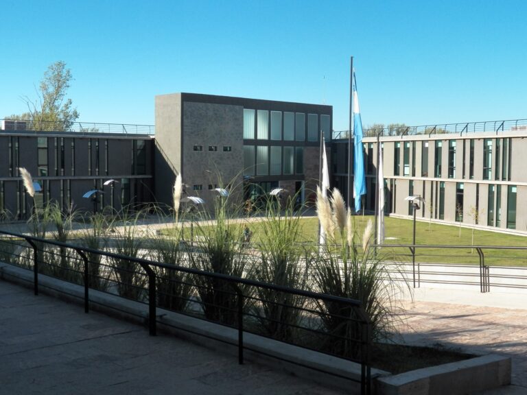 Pidieron 17 años de prisión para un hombre acusado de abusar sexualmente de su hija, cuando la nena tenía entre 6 y 7 años.
