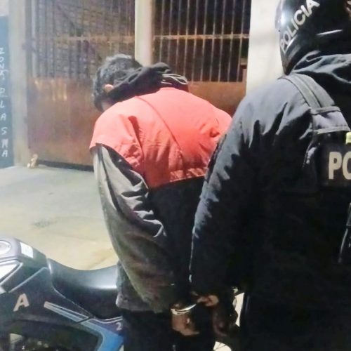 San Luis: demoraron a un joven que intentó abrir vehículos estacionados en la vía pública