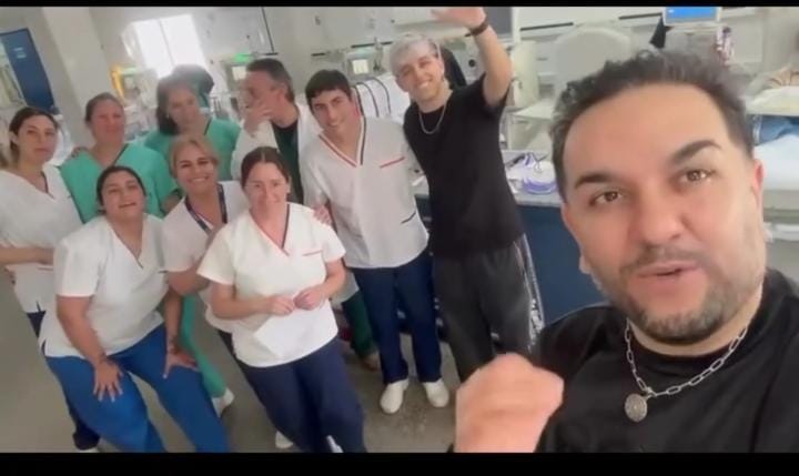 Kabala se metió en el Hospital de Concarán y le puso música a la diálisis
