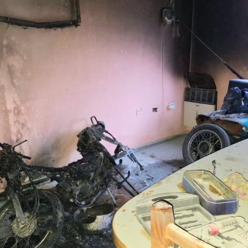 San Luis: dos hombres hospitalizados tras el incendio de una moto dentro de una vivienda
