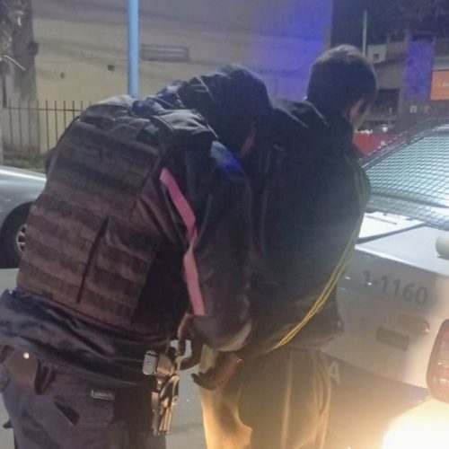 Villa Mercedes: un joven de 19 años agredió a policías y terminó demorado tras un intento de fuga