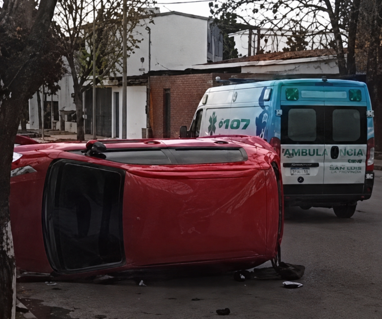 Alcoholizado al volante: choque y vuelco en San Luis y Suipacha