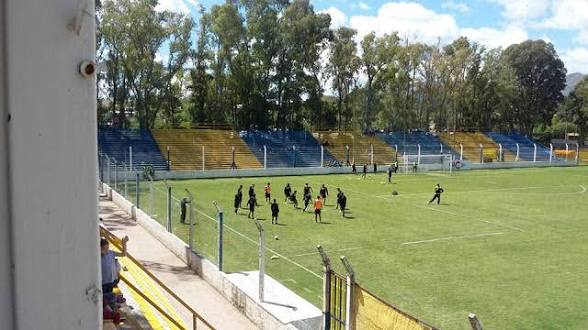 Crisis en Juventud: Divizia apuntó contra la floja seguridad y pidió unidad en medio de la sanción de AFA