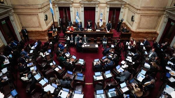 La ley de desalojos y expropiaciones pasó el Senado, pero sin el capítulo del fuego