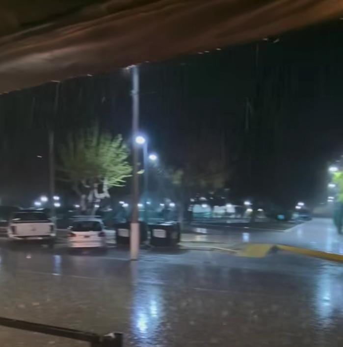 El fin de semana llegará con un marcado descenso de temperaturas, heladas, lluvias y nieve en la zona serrana, según un alerta de la Red de Estaciones Meteorológicas. La inestabilidad comenzará a sentirse desde este viernes, aunque el quiebre térmico más fuerte se dará entre el sábado y la madrugada del lunes.
