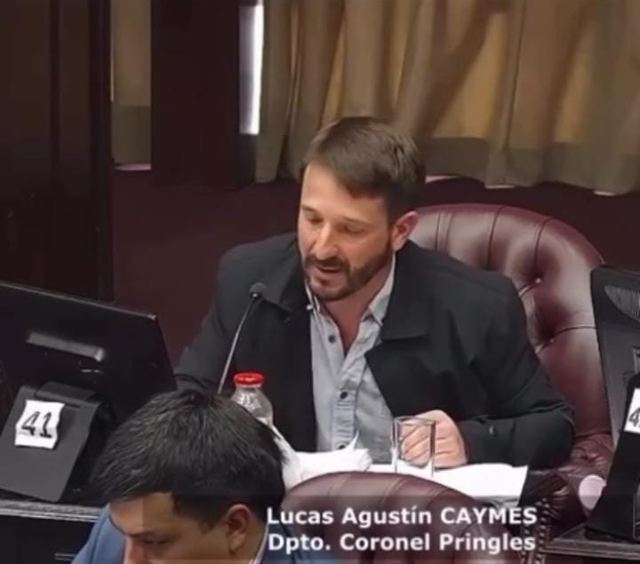 En el marco de una sesión clave en la Cámara de Diputados, el legislador Lucas Caymes, expuso con firmeza su postura sobre uno de los debates institucionales más sensibles del momento: los fueros parlamentarios y la independencia de poderes.