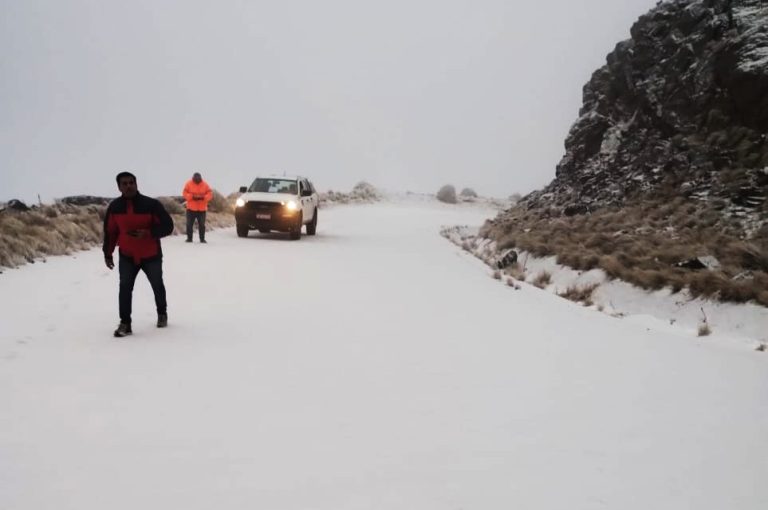 Vialidad cortó rutas serranas por la nieve: qué caminos están afectados