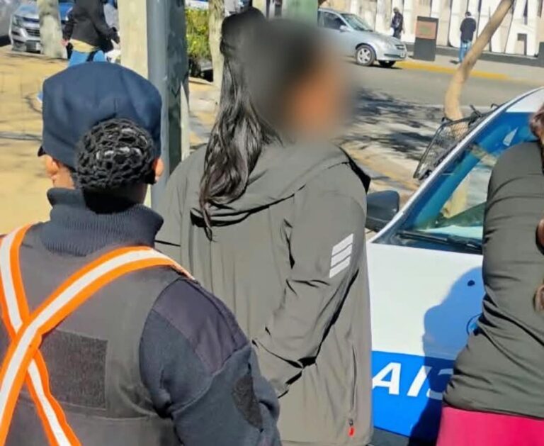 San Luis: demoraron a una mujer y pusieron al resguardo a dos adolescentes por el robo de indumentaria deportiva en un local céntrico