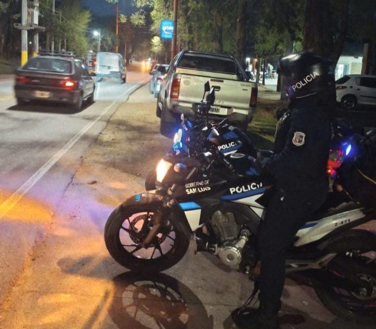Más de 46 mil personas fueron identificadas y casi 10 mil vehículos controlados desde el inicio del operativo de seguridad dispuesto por el Día del Estudiante, que se extiende con un amplio despliegue preventivo en distintos puntos de la provincia.